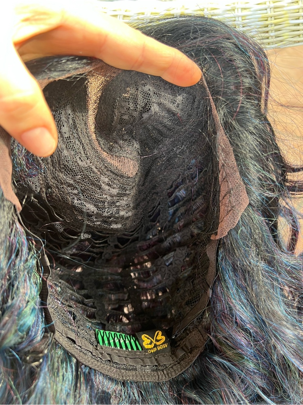 Wig - Picture 5 of 7